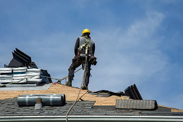 Professional Roofing technician working in Mineral Point, PA